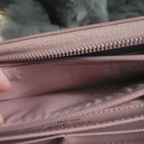 Kate Spade full zip Pink Glitter Wallet - Picture 15 of 16